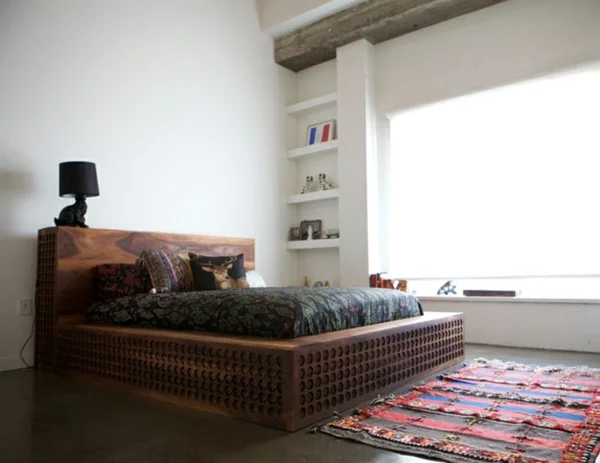 massives holz bettgestell schlafzimmer chinesisch teppich