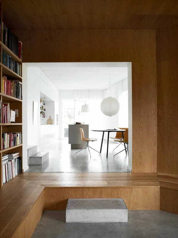 minimalistisch gestaltetes sommer residenz schlicht holz belag