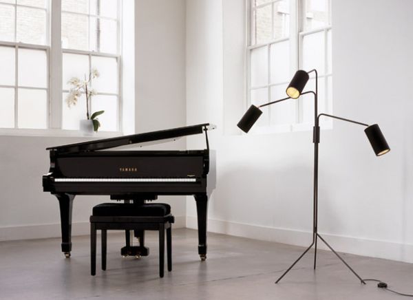 moderne Stehlampe Designs idee atelier piano schwarz weiß