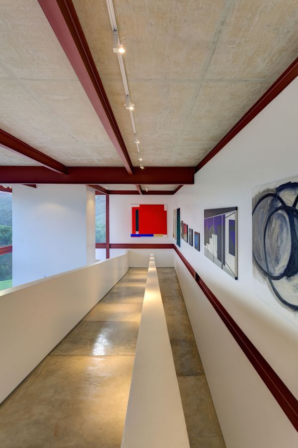 Modernes brasilianisches Haus bietet spektakuläres Interior Design