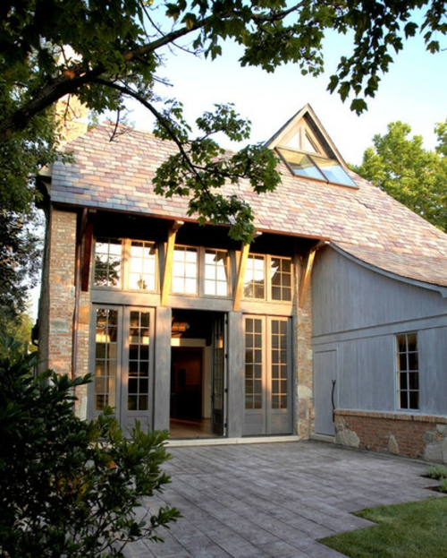 Gartenhaus im Hinterhof blumen zeitgenössisch design