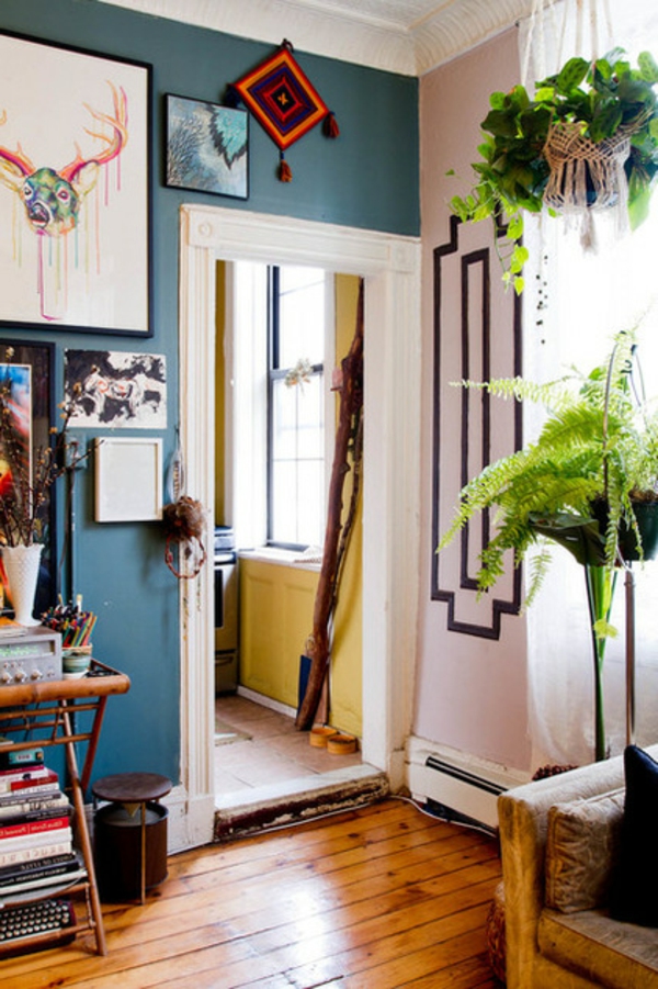 das kleine studio apartment wandkunst zitronengelb und pastellblau