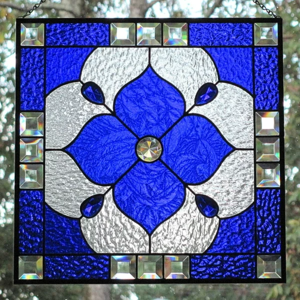 designer artikel in kobaltblau bunte glasmalerei von living glass art