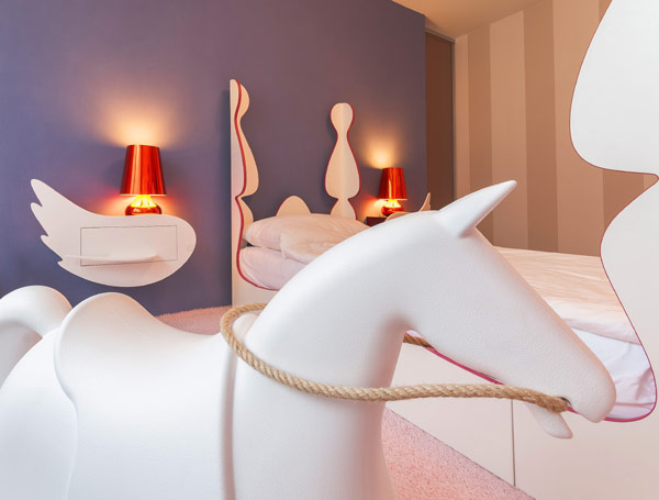 fabelhafte teenager zimmer schlafzimmer flügel pferd figuren
