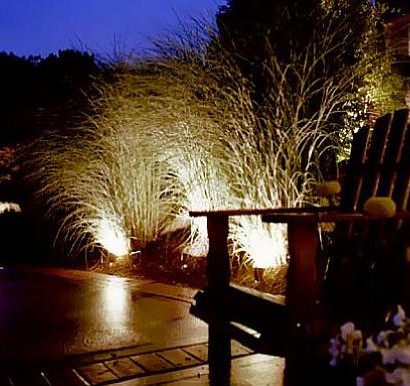 Faszinierende Beleuchtung im Garten - ein kleines Paradies im Freien