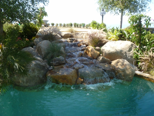 Findlinge im Garten für eine schönere Landschaft