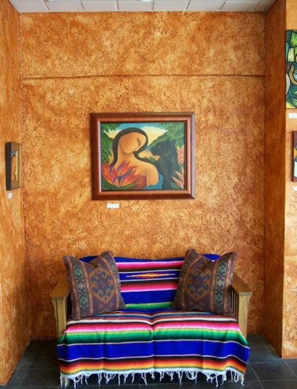 gewebte kunstwerke aus mexiko bunt gestreifte tagesdecke