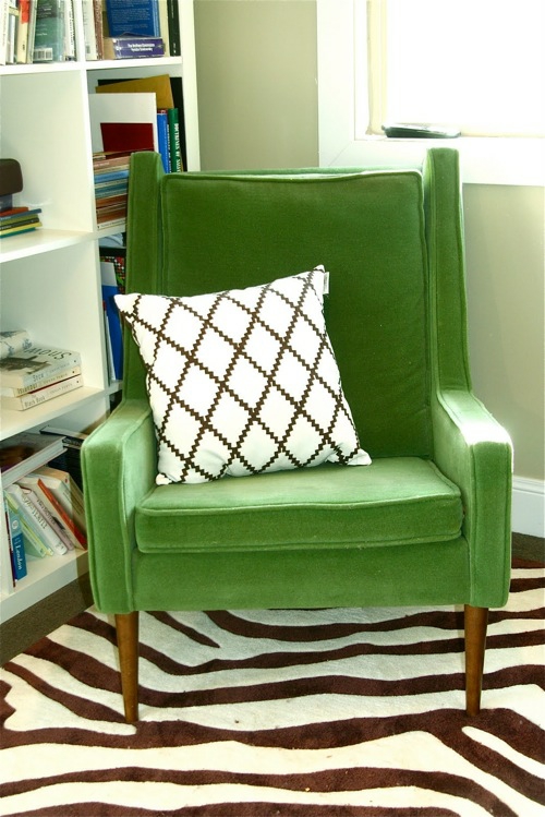 grüne designer stühle bequem gepolstert sessel kissen rautenförmig