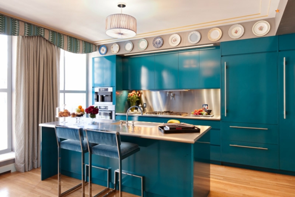 küche upgraden klassisch einrichtung blau glanzvoll oberflächen
