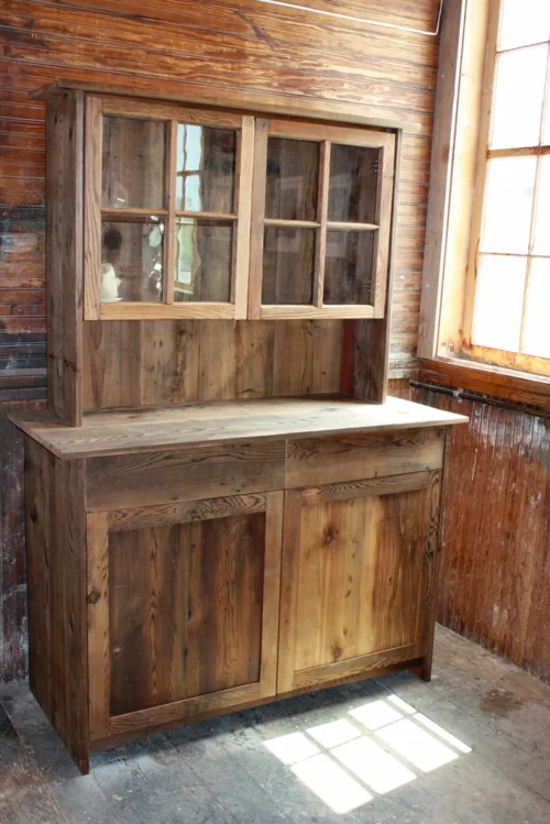 küchenschränke mit recycelten türen holz rustikal design
