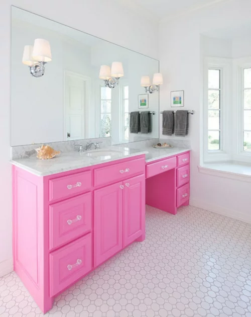 rosa badezimmer designs feminine waschschrank wandspiegel