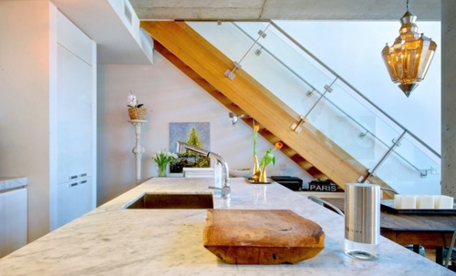 ruhiges cooles haus design küche marmor look arbeitsfläche