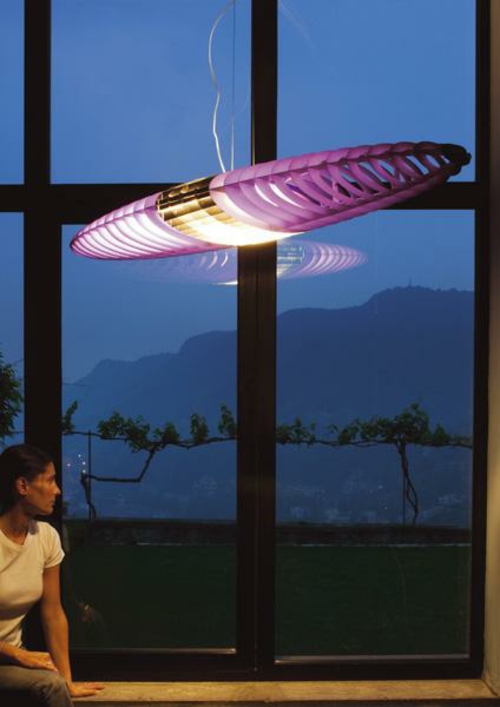 tipps für die beleuchtung am arbeitsplatz futuristisch rosa hänge lampe