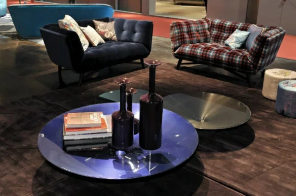 Designer Möbel Sammlung blau sofas rund platten traditionell
