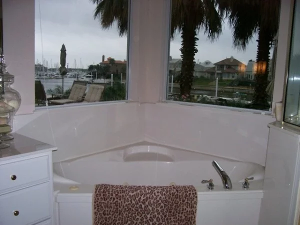 High-Tech Fensterfolien für Ihr Haus badezimmer badewanne
