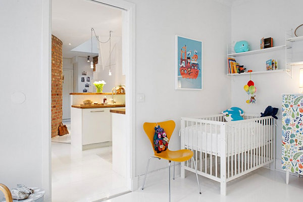 Kinderzimmer Einrichtung mit skurrilem Stil babybett orange stuhl
