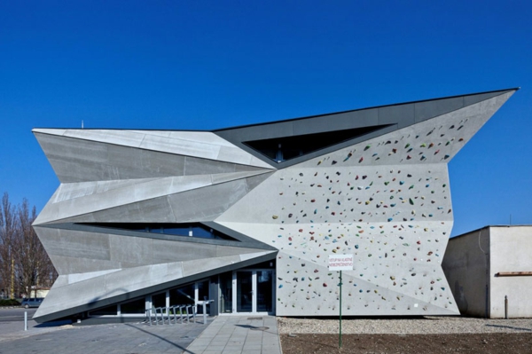 Kulturzentrum Sportzentrum fassade geometrische formen