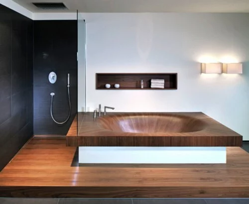 Moderne Badewanne aus Holz originell design duschkabine schwarz wand