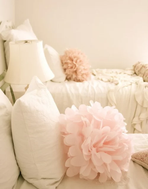 Souvenirs ihrer Hochzeit papier herz nette deko schlafzimmer