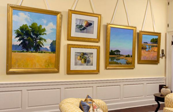 Goldene Akzente : Moderne Innenausstattungen mit goldenem Glanz