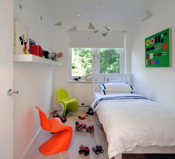interior design im skandinavischen stil kindersessel in lime und orange