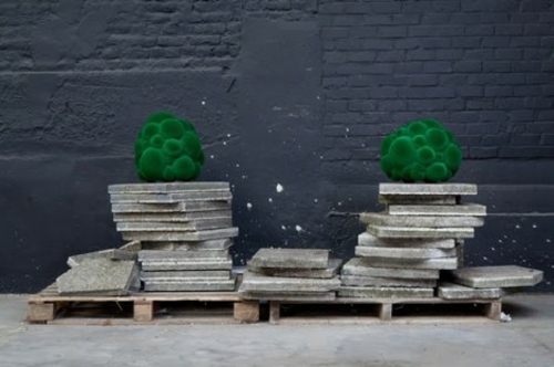 moderne-Möbel-Sammlung-grüne-hocker-platten-pflaster