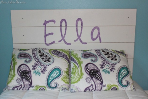 DIY Vintage Kopfteil für Ihr Bett selber machen lila geschrieben ella