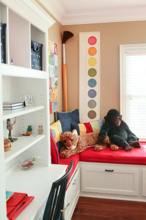 Die richtige Farbpalette und Wandfarben originell palette pinsel kinderzimmer