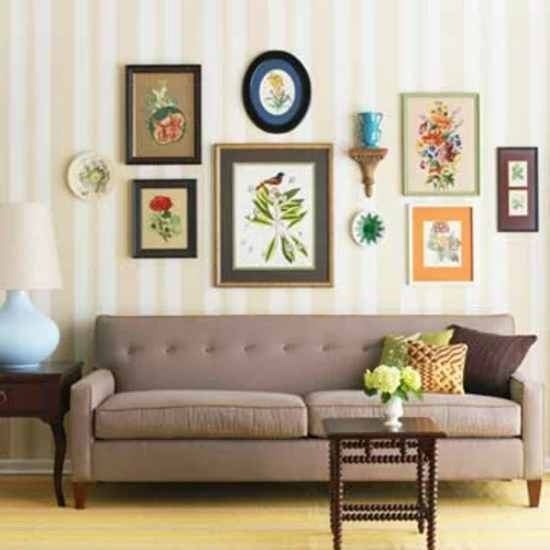 Kunstvolle coole Wohnzimmer einrichten sofa braun bilder gestreift wand