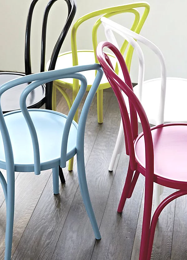 Möbel Designs holz stühle klassisch bunt farben rücklehnen