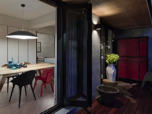 Schönes Apartment mit großartiger Wohnfläche garten glastüren