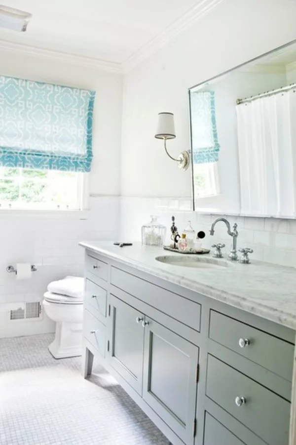 badezimmer design mit fliesen neutrale farben marmor oberfläche