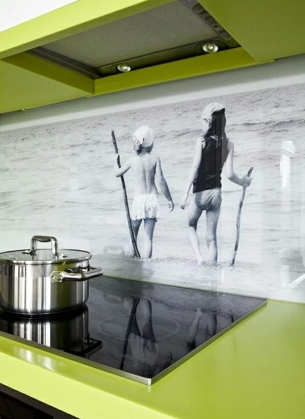 frische küchenrückwand ideen hd schwarzweißes foto