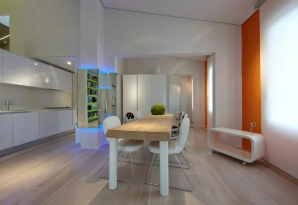 futuristische residenz orange akzentwand