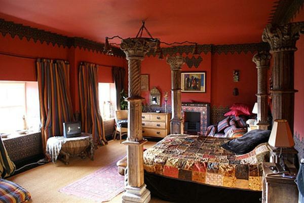 großartige marokkanische Interior Designs dunkel rot wand decke schlafzimmer