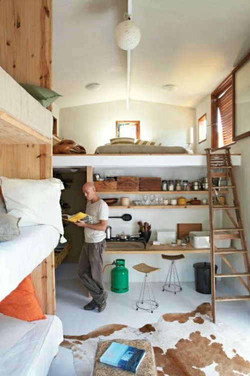 kleines apartment zeigt größe hochbett mini küche
