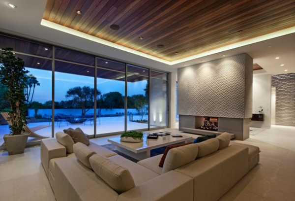 luxuriöse residenz mit gewagtem design moderner kamin sitzecke in creme