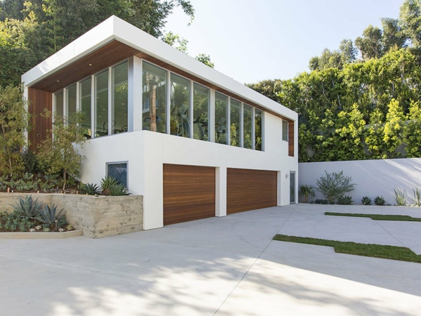 luxuriöse residenz mit gewagtem design orangerie und garage