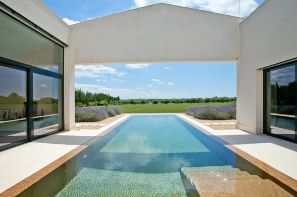 luxus ferienvilla auf mallorca infinity pool herrlicher blick