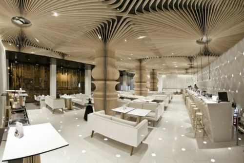 platten gewunden design zimmerdecke restaurant eingebaut beleuchtung