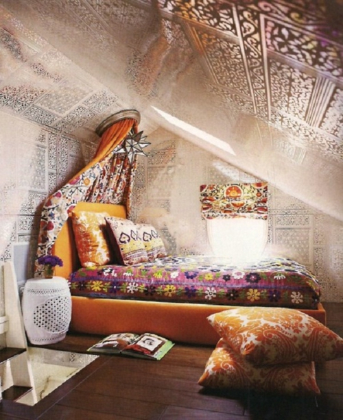 romantische schlafzimmer farbenfroh mit wunderschönen fliesenmustern