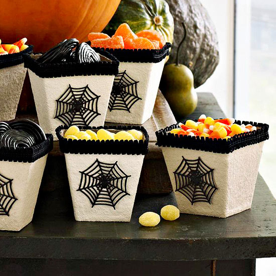stylische kunstwerke zu halloween schicke behälterfür süßigkeiten