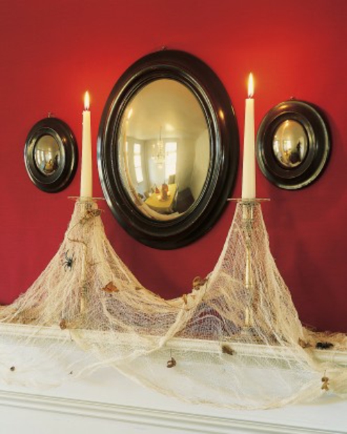 halloween tischdeko rote akzentwand ovale alte spiegel