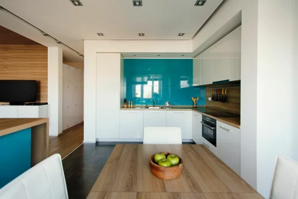 modernes cooles apartment robuster esstisch aus holz