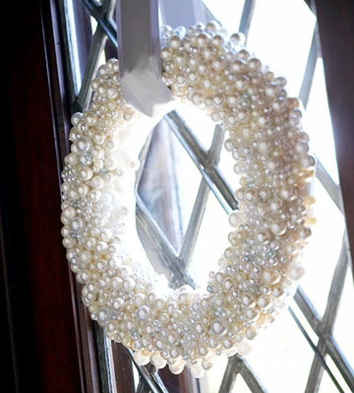 schicke kranz dekoration glänzende perlen