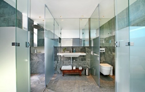 wellness-einrichtung zu hause ideen badezimmer glaswände