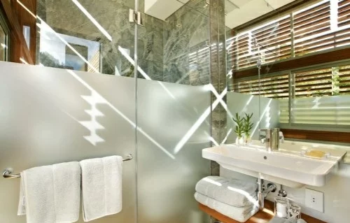 wellness-haus spa hotel design badezimmer privat