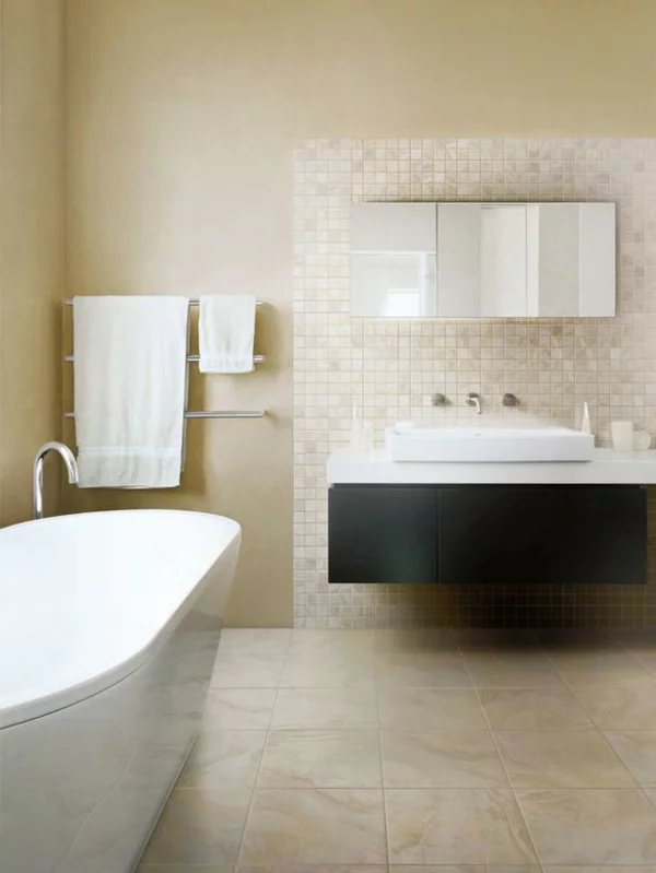 Bodenfliesen aus Porzellan beige mosaik badezimmer badewanne