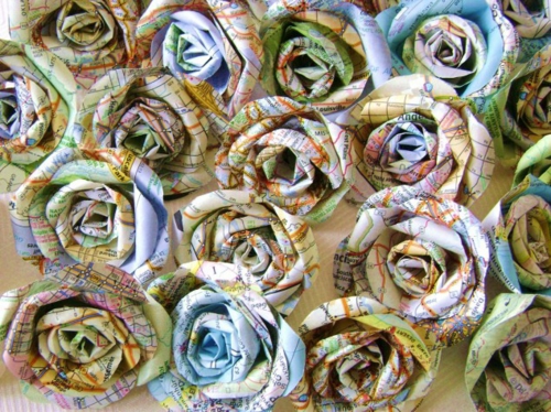 Leichte DIY Party Dekoration aus Papier rosen blüten
