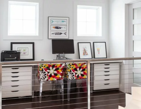 designer stühle bunter arbeitsplatz home office